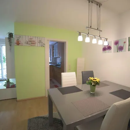 公寓 Ferienwohnung Am Wasserturm 罗特威尔